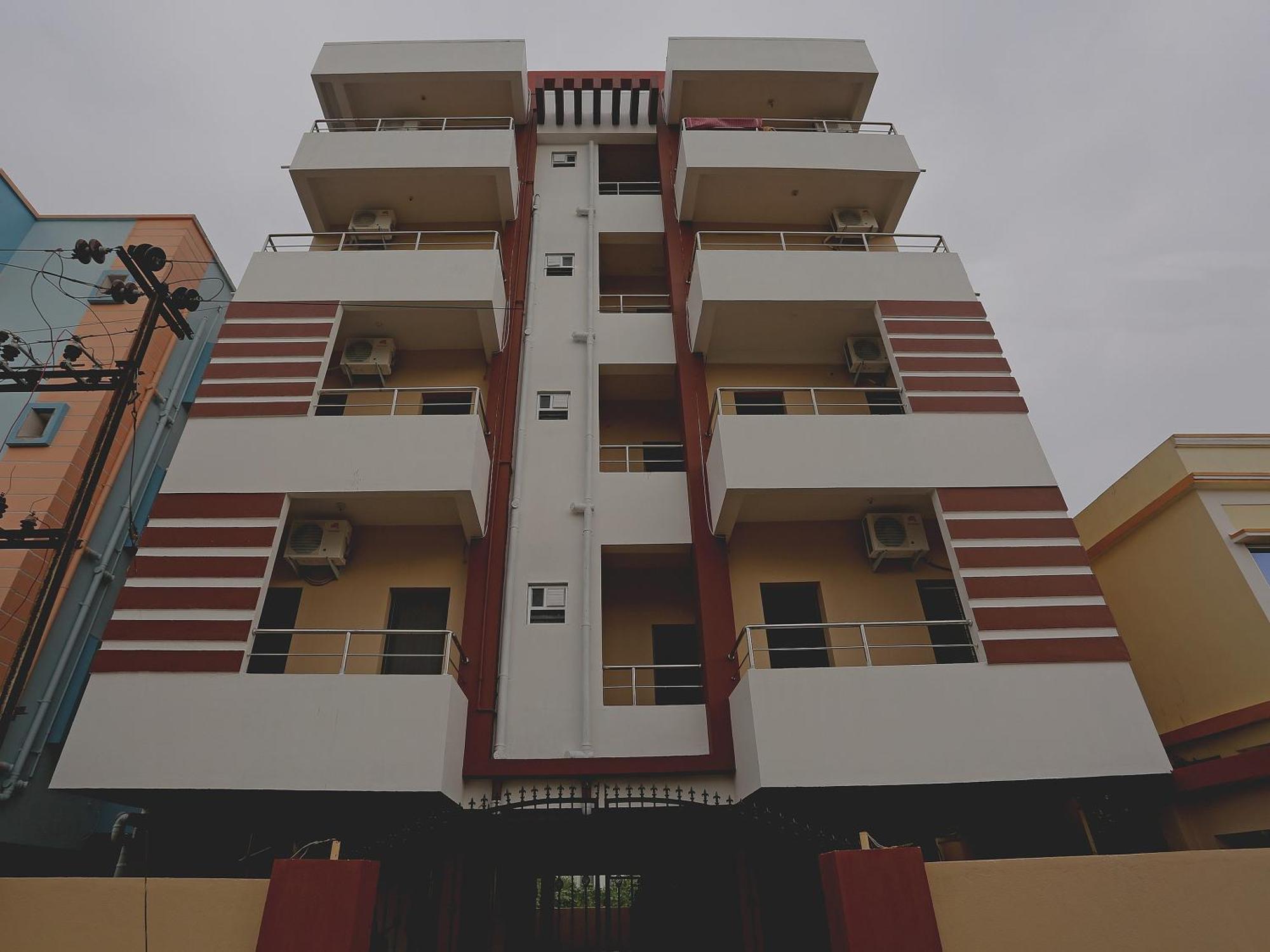 Oyo 17276 The Maple Tree Hotels Bhubaneswar Exterior photo